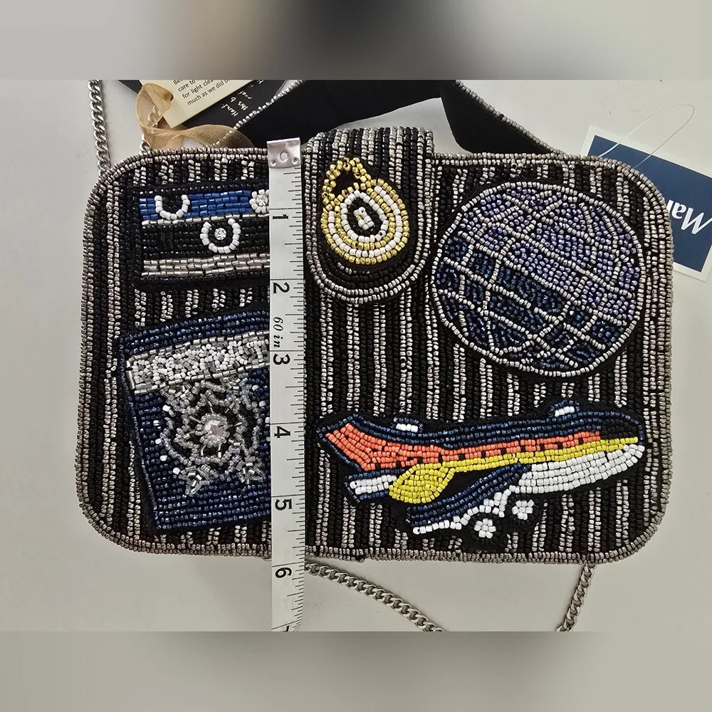 Handmade Beaded Travel Motif Crossbody Bag – Globe, Airplane & Passport Design - Picture 8 of 9
